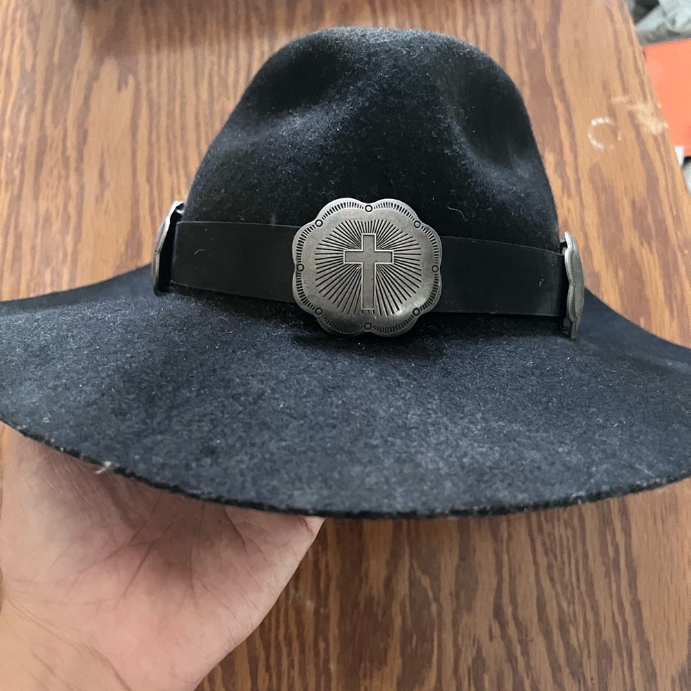 UNIF Black and Silver Western Hat - Picture 2 of 9